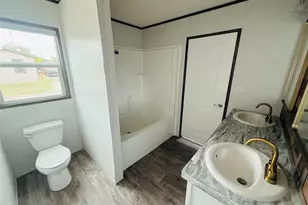 5900 Arrowhead Dr, Granbury, TX 76048 - Photo 24