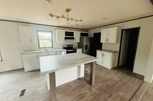 5900 Arrowhead Dr, Granbury, TX 76048 - Photo 8