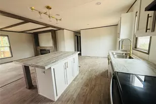 5900 Arrowhead Dr, Granbury, TX 76048 - Photo 10