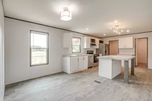 5900 Arrowhead Dr, Granbury, TX 76048 - Photo 8