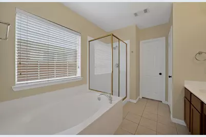9128 Chardin Park Drive, Fort Worth, TX 76244 - Photo 18