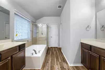 1513 Vermont Avenue, Lancaster, TX 75134 - Photo 6