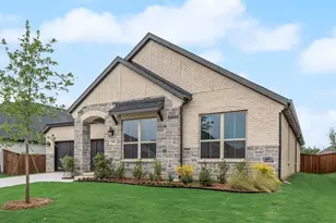 2308 Valencia Dr, Little Elm, TX 75068 - Photo 2
