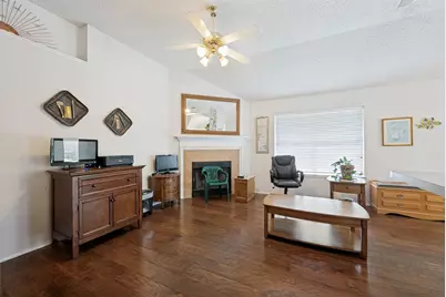 1825 Yorkshire Street, Fort Worth, TX 76134 - Photo 8