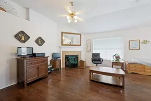 1825 Yorkshire St, Fort Worth, TX 76134 - Photo 8