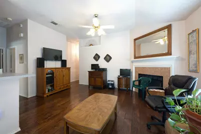 1825 Yorkshire Street, Fort Worth, TX 76134 - Photo 6