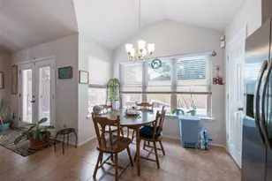 1825 Yorkshire St, Fort Worth, TX 76134 - Photo 12