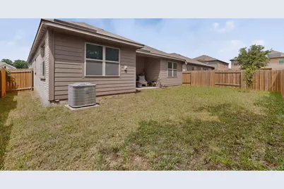 433 Cross Ridge Circle N, Fort Worth, TX 76120 - Photo 24