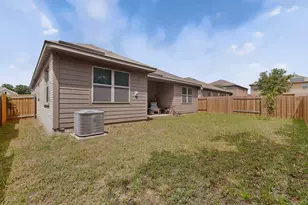 433 Cross Ridge Cir N, Fort Worth, TX 76120 - Photo 24