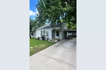 608 W Baldridge Street, Ennis, TX 75119 - Photo 2