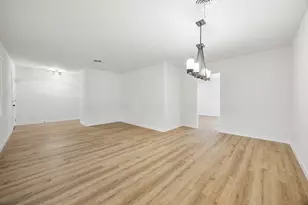 5805 Wedgmont Cir N, Fort Worth, TX 76133 - Photo 4
