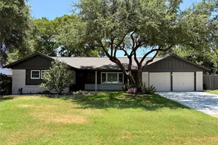 5805 Wedgmont Cir N, Fort Worth, TX 76133 - Photo 2