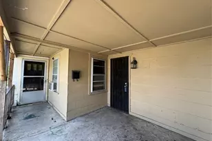 1301 Sharondale St, Fort Worth, TX 76115 - Photo 6
