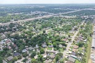 1301 Sharondale St, Fort Worth, TX 76115 - Photo 24