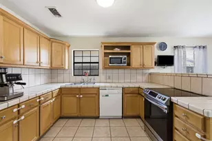 1505 Montclair St, Arlington, TX 76015 - Photo 4