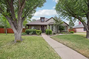 408 Willow Bend Dr, Murphy, TX 75094 - Photo 2