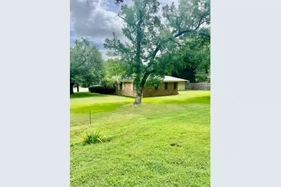 1326 E Sherman Drive, Denton, TX 76209 - Photo 16