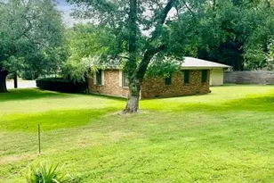 1326 E Sherman Dr, Denton, TX 76209 - Photo 16