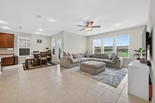 11320 Twisting Peak Rd, Fort Worth, TX 76052 - Photo 2