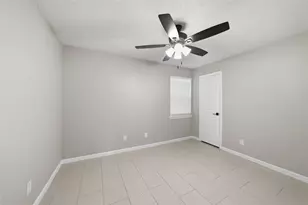 4723 Crest Dr, Arlington, TX 76017 - Photo 22