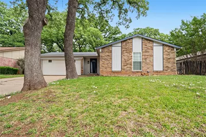 4723 Crest Drive, Arlington, TX 76017 - Photo 1