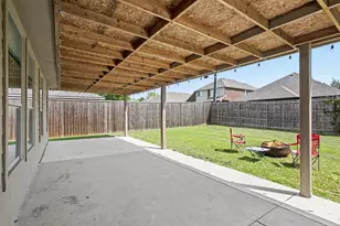303 Stonegate Blvd, Alvarado, TX 76009 - Photo 26