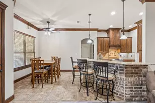 3000 Elkton Dr, Granbury, TX 76049 - Photo 10