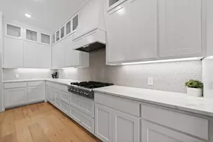 1098 Twin Creeks Dr, Weatherford, TX 76088 - Photo 10