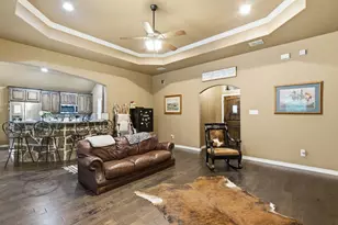 940 Elk Ridge Dr, Stephenville, TX 76401 - Photo 2