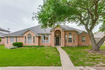 7305 Silverthorn Drive, Rowlett, TX 75089 - Photo 2