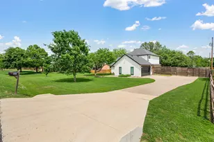 508 Chandler Rd, Keller, TX 76248 - Photo 4