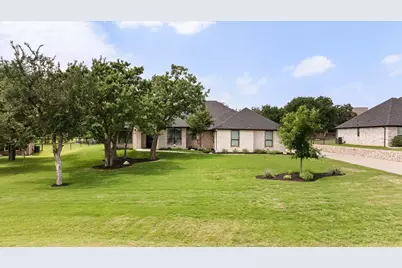 4005 Legend Trail, Granbury, TX 76049 - Photo 4