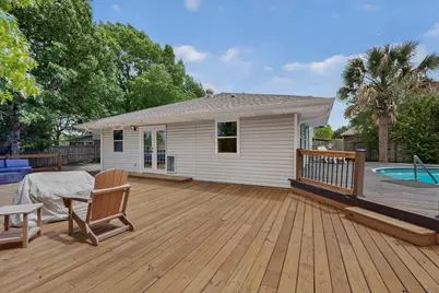417 Creekmeadow Lane, Lewisville, TX 75067 - Photo 24