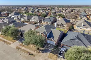 1514 Hanover Ln, Van Alstyne, TX 75495 - Photo 4