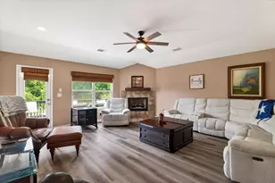 2129 Megan Creek Dr, Little Elm, TX 75068 - Photo 20