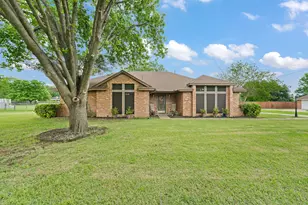314 Clay Ln, Red Oak, TX 75154 - Photo 1