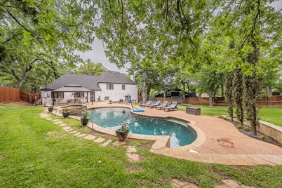 4105 Shady Valley Court, Arlington, TX 76013 - Photo 2