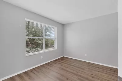 1001 Vicksburg Drive, Ennis, TX 75119 - Photo 32