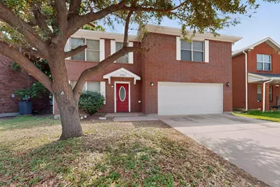1001 Vicksburg Drive, Ennis, TX 75119 - Photo 2