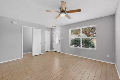 1001 Vicksburg Drive, Ennis, TX 75119 - Photo 6