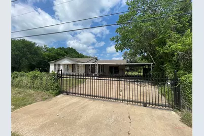 7008 Greenbriar Crescent Street, Lake Worth, TX 76135 - Photo 2