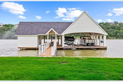 1300 E Scandinavian Court, Granbury, TX 76048 - Photo 14