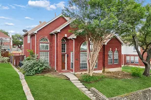 1604 Bennington Dr, Carrollton, TX 75007 - Photo 2