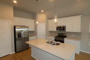 13084 Limestone St, Providence Village, TX 76227 - Photo 2