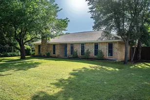 2 Whispering Cir, Hickory Creek, TX 75065 - Photo 4