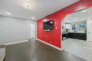 4332 Quails Ln, Fort Worth, TX 76119 - Photo 10