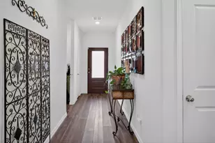6900 Waterloo Ln, Fort Worth, TX 76179 - Photo 4
