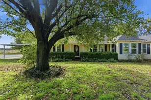 3420 Springfield Rd, Springtown, TX 76082 - Photo 2