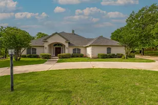 603 Runaway Bay Dr, Runaway Bay, TX 76426 - Photo 1