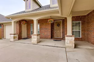 3609 Dalton St, Fort Worth, TX 76244 - Photo 2